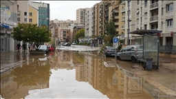  Западна Франција се соочува со големи поплави, поплавени домови, масовни евакуации