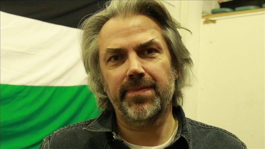 Aymeric Caron annonce une plainte pour diffamation contre Sébastien Lecornu