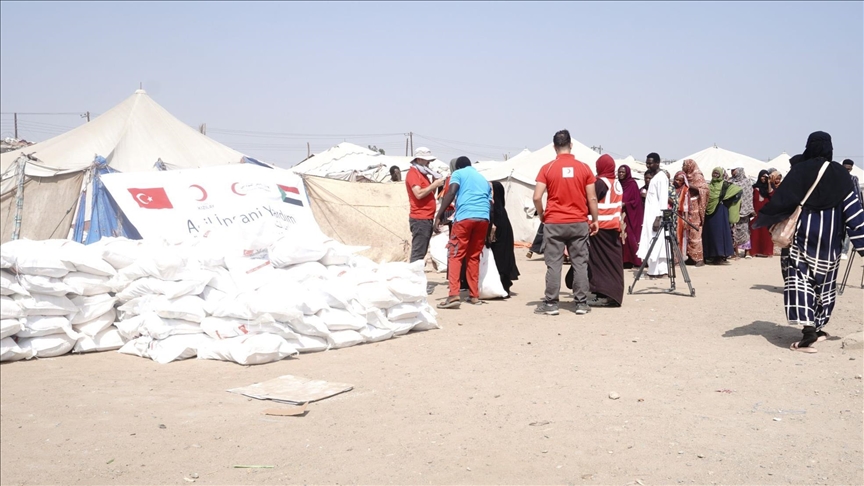 Turkish Red Crescent provides iftar for 1,000 displaced people in eastern Sudan