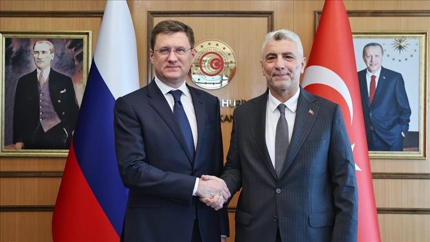 Министр торговли Турции обсудил с вице-премьером России укрепление экономического сотрудничества