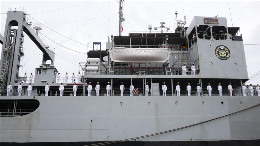 إيران تختبر صاروخا للدفاع الجوي في مضيق هرمز