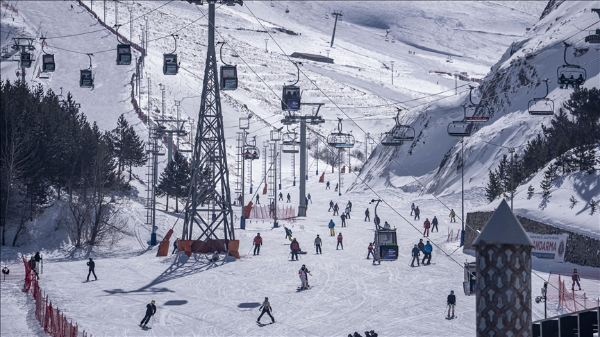 Di meha Remezanê da welatiyan berê xwe da Palandokenê