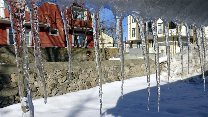Bazı illerde soğuk hava etkisini sürdürüyor