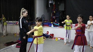 Avrupa şampiyonu tekvandocu Gülsena'nın yeni hedefi kürsüye öğrencilerini taşımak