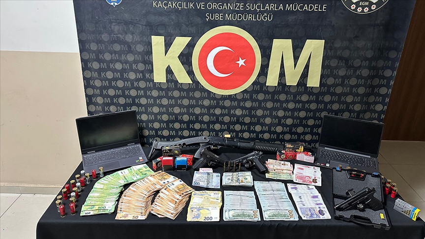 Hatay merkezli rüşvet ve kaçakçılık operasyonunda 26 zanlı tutuklandı