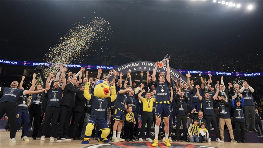 Potada 40. Erkekler Türkiye Kupası'nın sahibi Fenerbahçe Beko