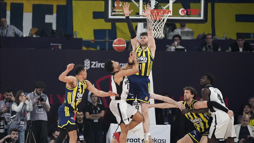 Basketbol 40. Erkekler Türkiye Kupası'nın sahibi Fenerbahçe Beko 