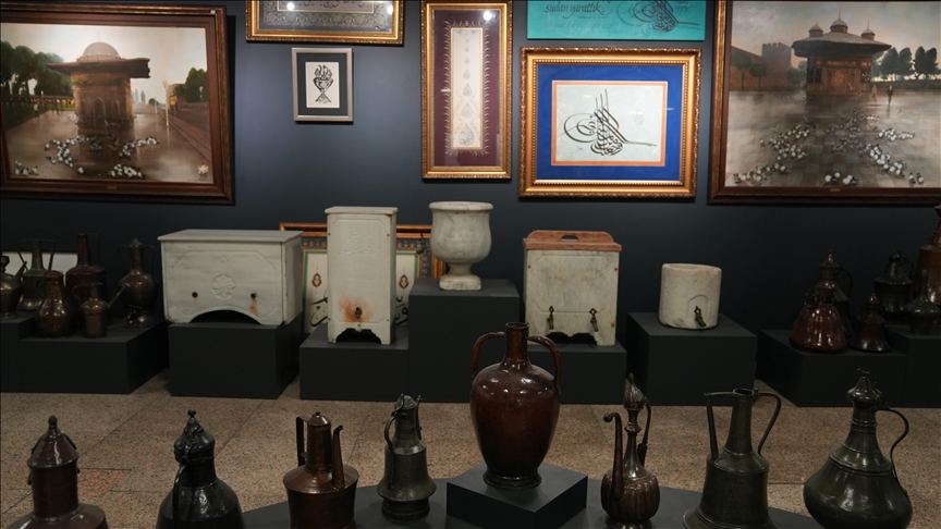 Muzeu i Ujit në Stamboll rrëfen historinë e ujit përmes mijëra objekteve të ndryshme