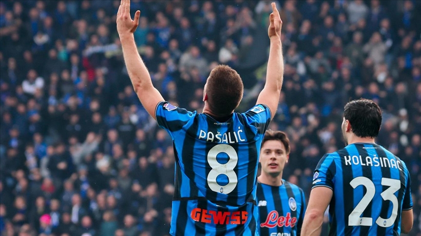 قدم.. أتالانتا يضعف آمال نابولي في الدفاع عن لقب الدوري الإيطالي