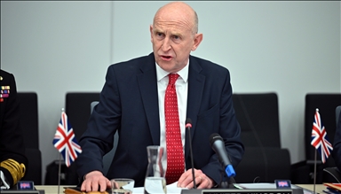 Le ministre britannique de la Défense affirme vouloir déployer des troupes en Ukraine