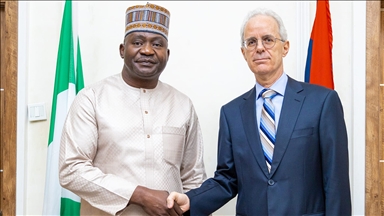 Türkiye'nin Abuja Büyükelçisi Poroy, Nijerya Savunma Bakanı Musa'yı ziyaret etti