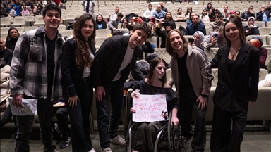 "Külliye'de Ramazan" etkinliklerinde "Tozkoparan İskender" dizisi oyuncuları sevenleriyle buluştu