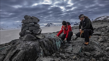 Gjeologët turq dhe bullgarë hulumtojnë miliona vjet histori gjeologjike të Antarktidës