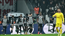 Beşiktaş sahasında Göztepe'yi farklı yendi