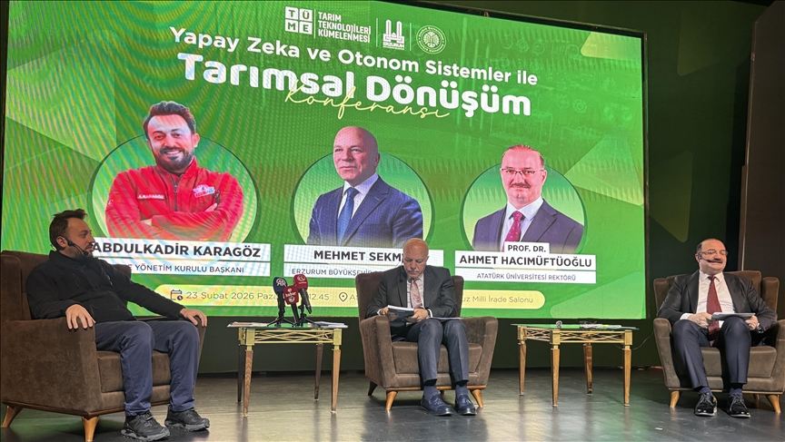 Erzurum'da "Yapay Zeka ve Otonom Sistemler ile Tarımsal Dönüşüm Konferansı" düzenlendi