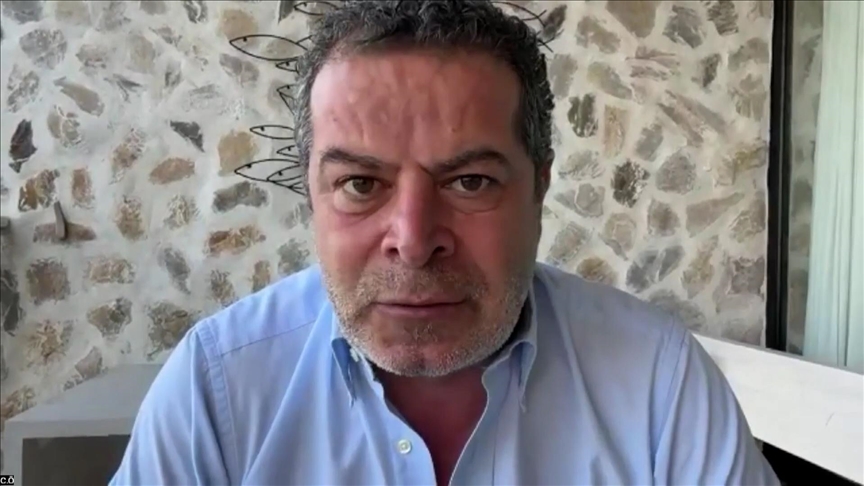 Meksika'da mahsur kalan gazeteci Cüneyt Özdemir, kartelin sokağa çıkmak isteyenleri tehdit ettiğini söyledi