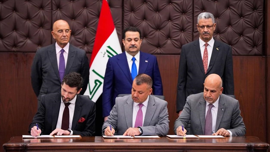 عێراق دوو گرێبەستی بۆ پەرەپێدان لە ژمارەیەک کێڵگەی نەوتی لەگەڵ کۆمپانیایەکی ئەمریکی واژوو کرد