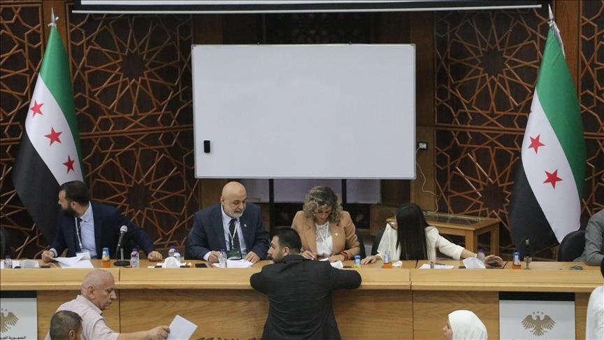 Siria hap aplikimet për organin zgjedhor në Raka