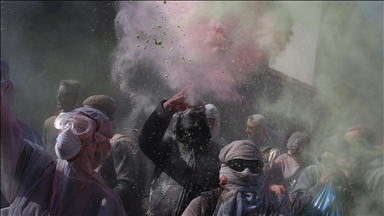 Grci proslavili Čisti ponedjeljak tradicionalnom borbom brašnom u Galaksidiju