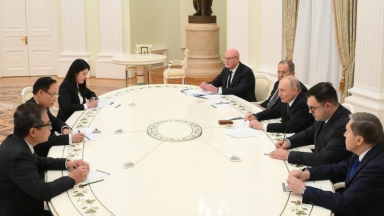 Владимир Путин встретился с главой МИД Вьетнама