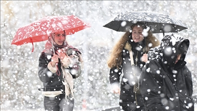 Orta ve Doğu Karadeniz için kuvvetli sağanak ve kar uyarısı