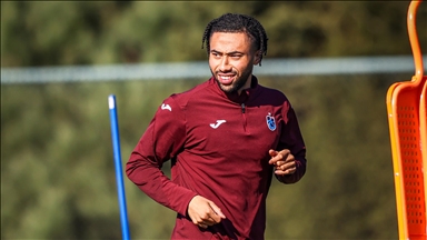 Trabzonspor, Folcarelli'nin sol ayak bileği dış yan bağlarında yırtık ve kanama tespit edildiğini açıkladı