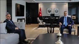 ھاکان فیدان لە ئەنقەرە لەگەڵ سکرتێری گشتی ڕیکخراوی (D-8) کۆبووەوە