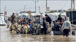 Shirat e rrëmbyeshëm përmbytën tendat e palestinezëve në Gaza