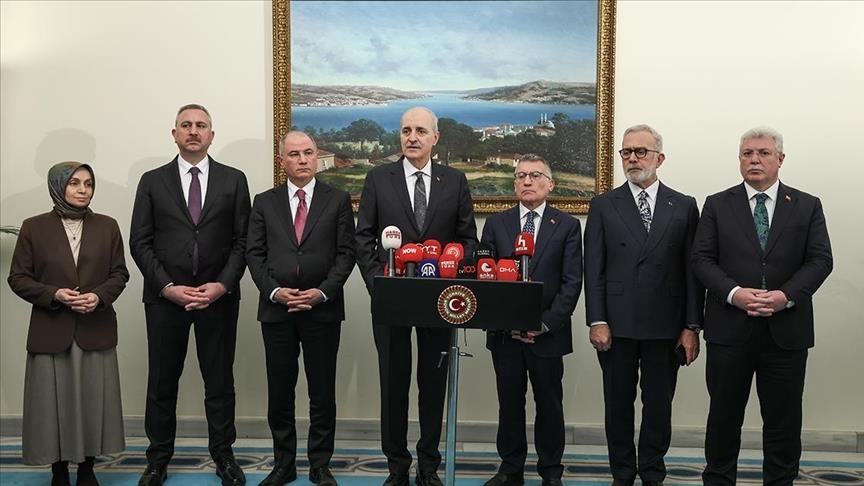 Serokê TBMMyê Kurtulmuş Koma AK Partiyê ziyaret kir