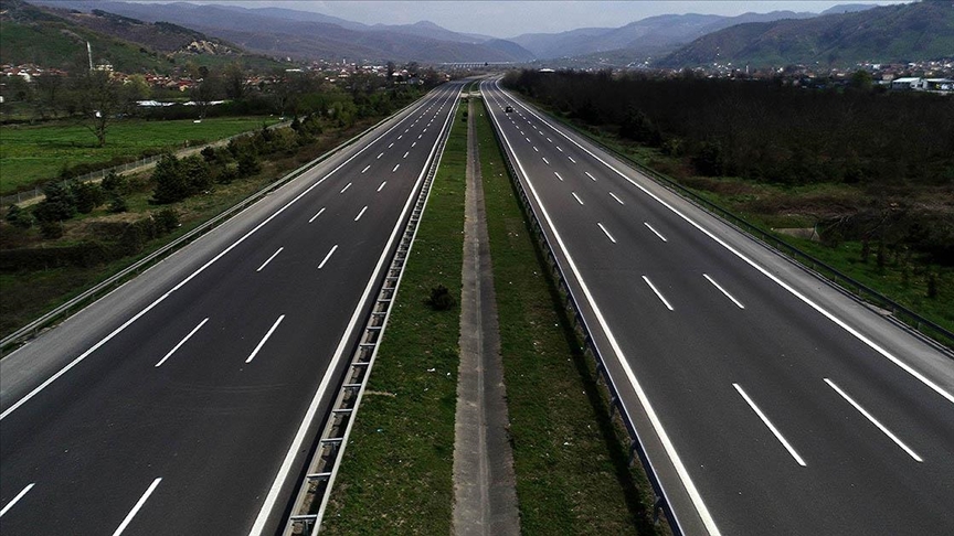 Kara yollarında "akıllı" ve "güvenli" dönüşüm atağı