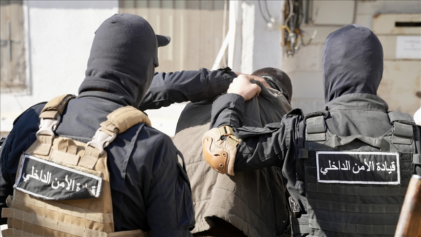 سوريا.. القبض على عنصر من "داعش" متورط بقتل عسكري