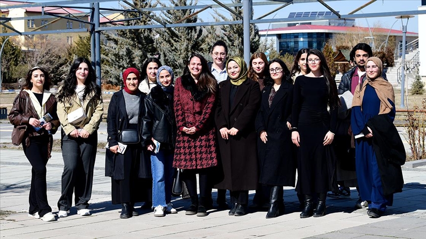 Van'da üniversite öğrencilerinin bağımlılıklardan korunması için seferberlik başlatıldı