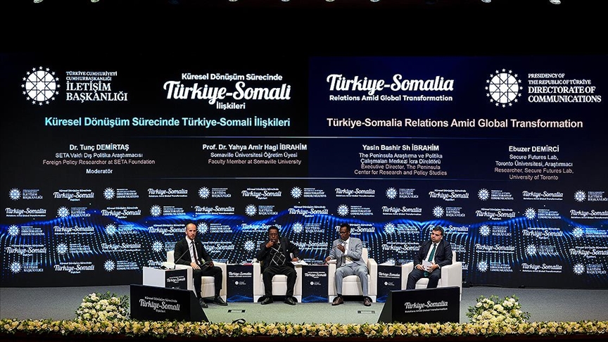 İletişim Başkanlığında "Küresel Dönüşüm Sürecinde Türkiye-Somali İlişkileri" paneli düzenlendi