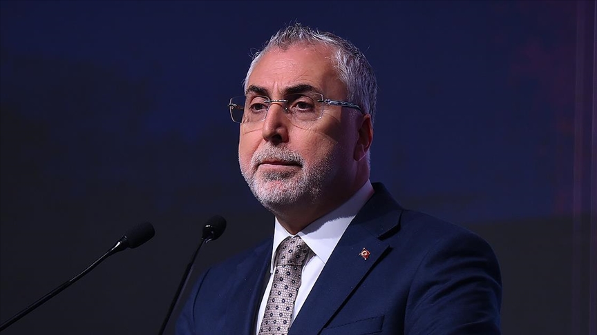 'Bakan Işıkhan: Emekçiler Ülkemizin Kalkınmasında En Büyük Payda'