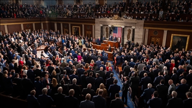 أكسيوس: نحو نصف الديمقراطيين لم يحضروا خطاب "حالة الاتحاد" 