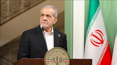 بزشكيان: ندير المفاوضات وفق توجيهات خامنئي لتجاوز "لا حرب ولا سلام"