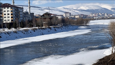 Li Erdexanê cemeda li ser rûberê Çemê Kûrayê vedihele