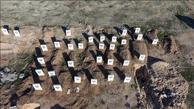 قبور "مجاهيل الهول".. ألف جثمان تنتظر تحديد الهوية بسوريا