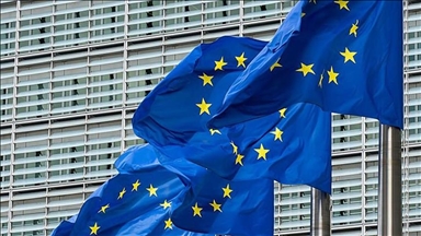 Европската комисија предлага преговори со Западен Балкан за укинување на роамингот со ЕУ