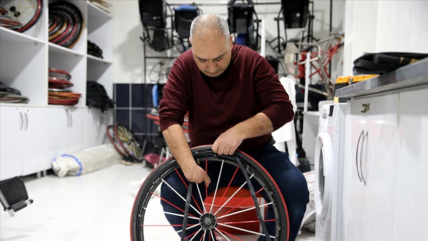 Engelli basketbolculara 25 yıldır gönüllü olarak emek veriyor