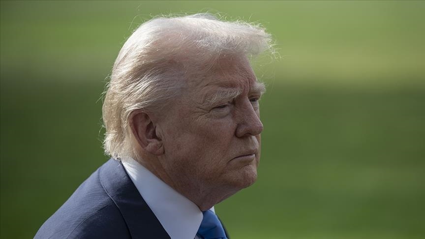 ڕاپرسی: زیاتر لە نیوەی ئەمریکییەکان گومانیان لە تڕەمپ هەیە سەبارەت بە بەکارهێنانی هێزی سەربازیی لە دەرەوەی وڵات