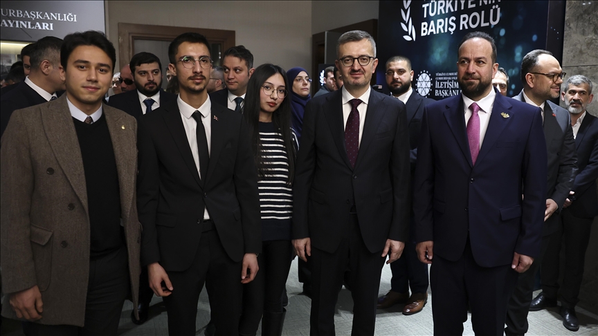 أنقرة.. رئيس دائرة الاتصال بالرئاسة التركية يلتقي وزير الإعلام السوري