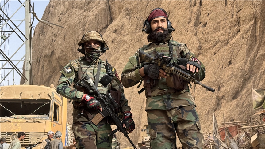 أفغانستان تطلق عملية واسعة تستهدف مواقع عسكرية باكستانية
