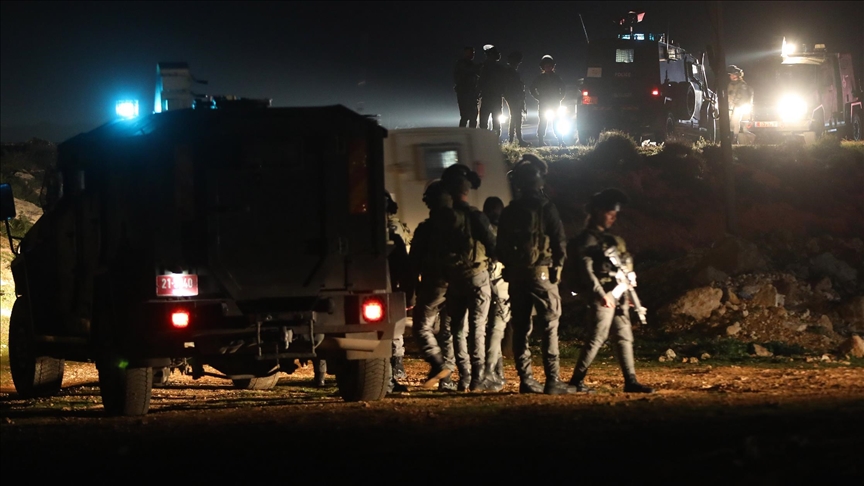 عند السحور.. الجيش الإسرائيلي يعتقل 16 فلسطينيا في الضفة