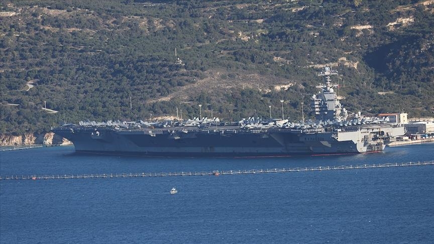 Keştiya balafiran a Amerîkayê "USS Gerald R. Ford" ji Baregeha Deryayî ya Sudayê ya li Gîrîtê veqetiya