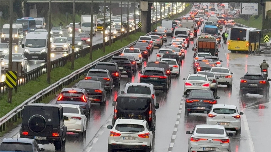 İstanbul'da iftar öncesi trafik yoğunluğu yüzde 85'e çıktı