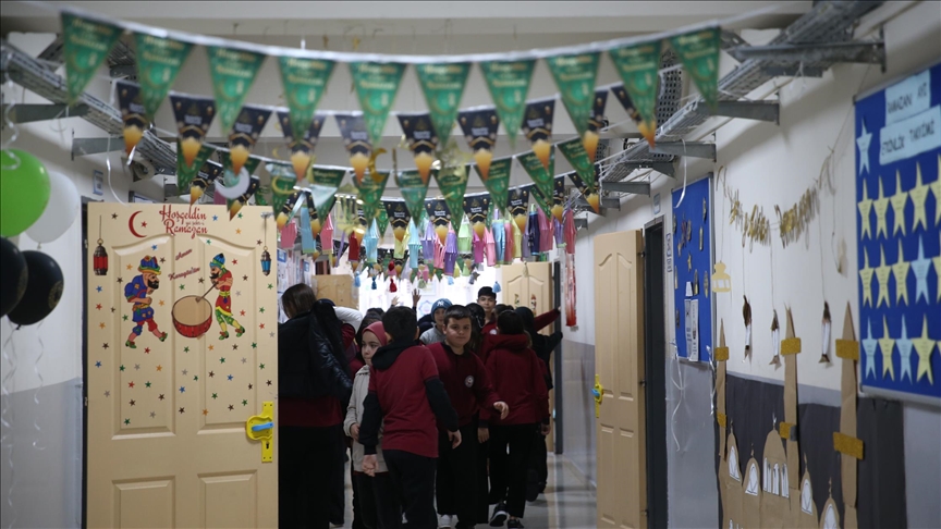 زينة وفعاليات تربوية وروحانية.. رمضان بحلة جديدة بالمدارس التركية (تقرير إخباري)