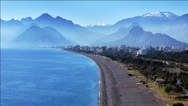 Arka arkaya denk gelen 4 tatil dönemi turizmi hareketlendirecek