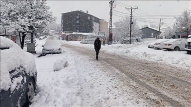 Yurdun bazı kesimlerinde kar etkili oluyor