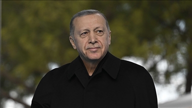 Cumhurbaşkanı Erdoğan, Şampiyonlar Ligi'nde son 16 turuna yükselen Galatasaray'ı kutladı